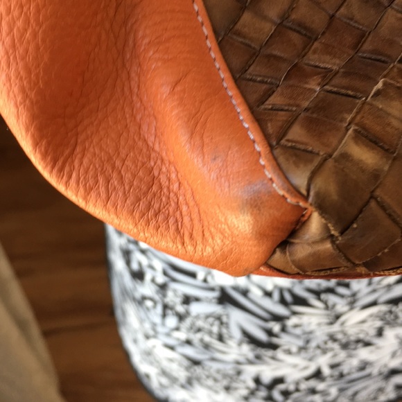 Orange purse - Picture 2 of 5